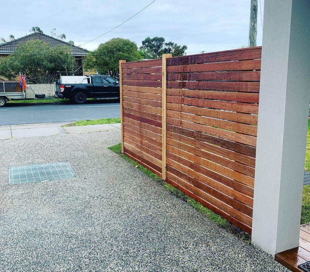 Feature fencing img2 Feature fencing img2